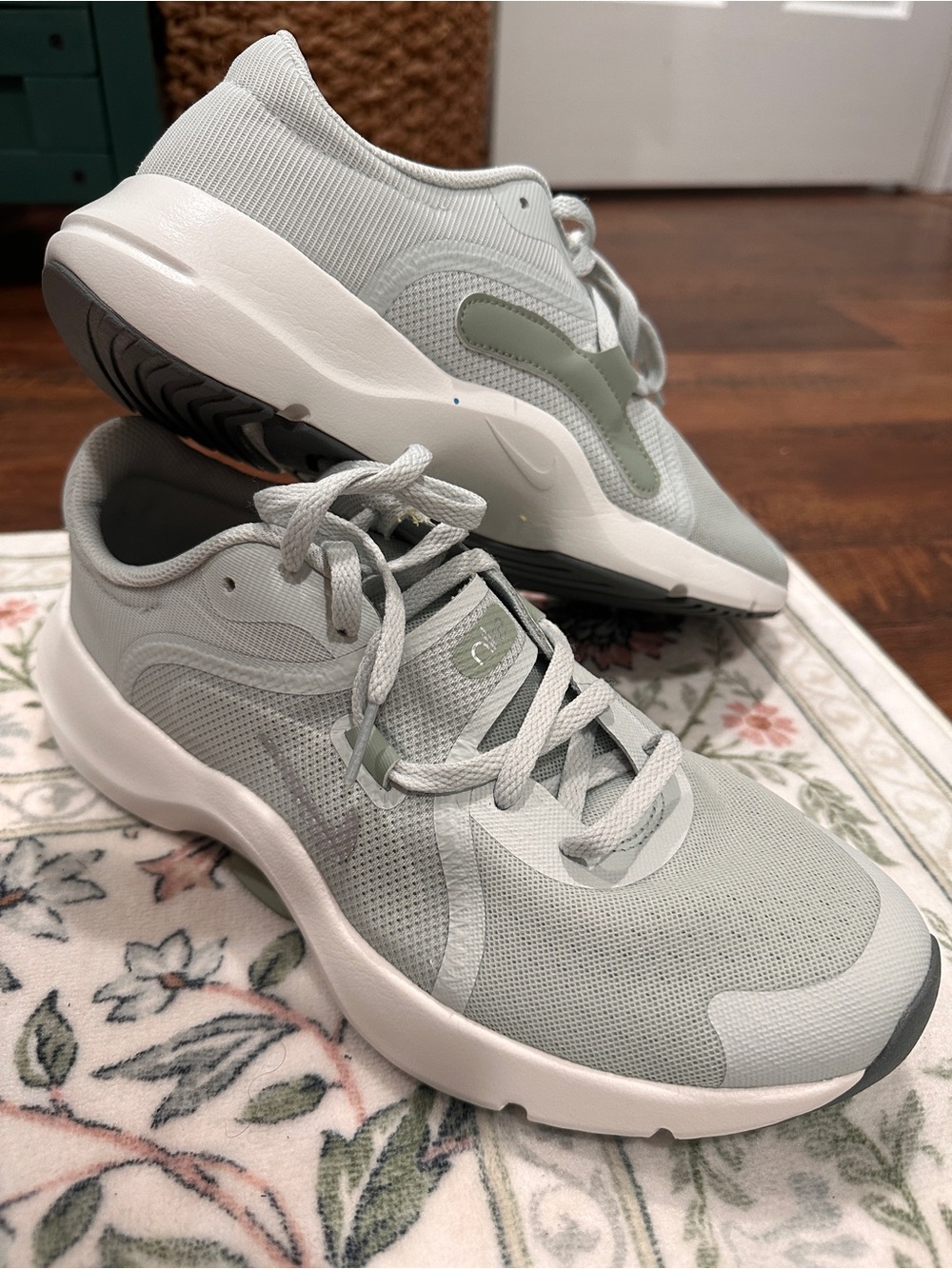 Nike In-Season TR 13 Training Shoes Light Silver Metallic Gray - Women's